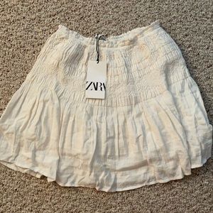Zara off white flowy skirt
